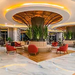 Dream Fun World Hotel 5*