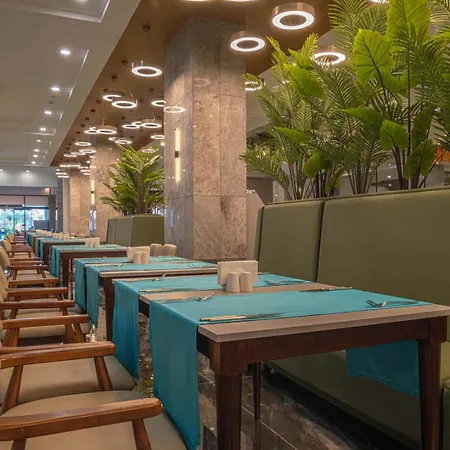 Dream Fun World Otel 5*