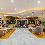 Dream Fun World Hotel
