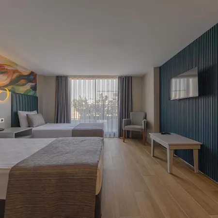 מלון Dream Fun World סייד