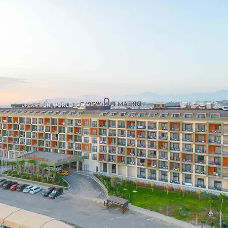 호텔 Dream Fun World