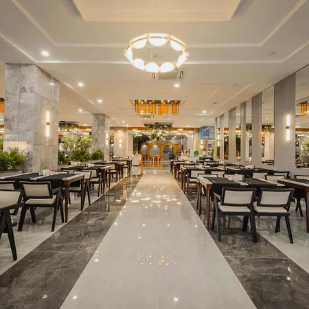 Dream Fun World מלון