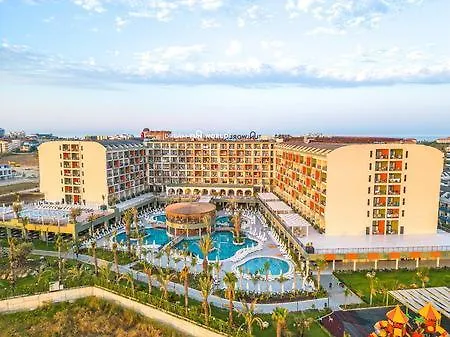 Hotel Dream Fun World Side