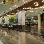 Dream Fun World Hotel 5*