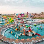 Hotel Dream Fun World Side